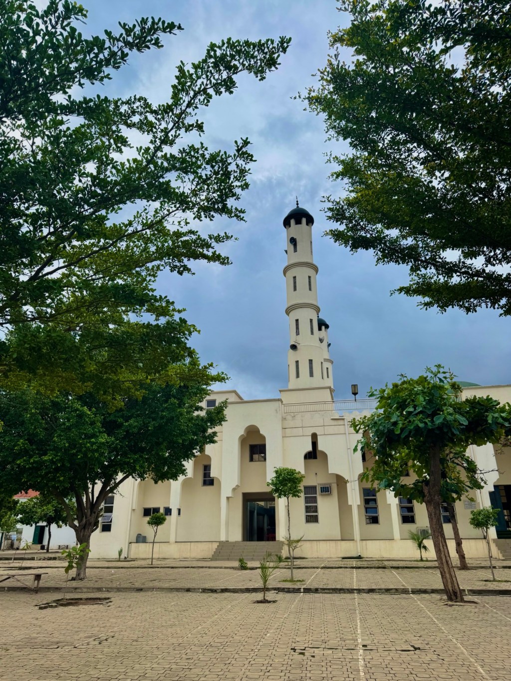 How My Community Came Together to Support the Deceased: Kafan and Perfume Oil Sadaqah